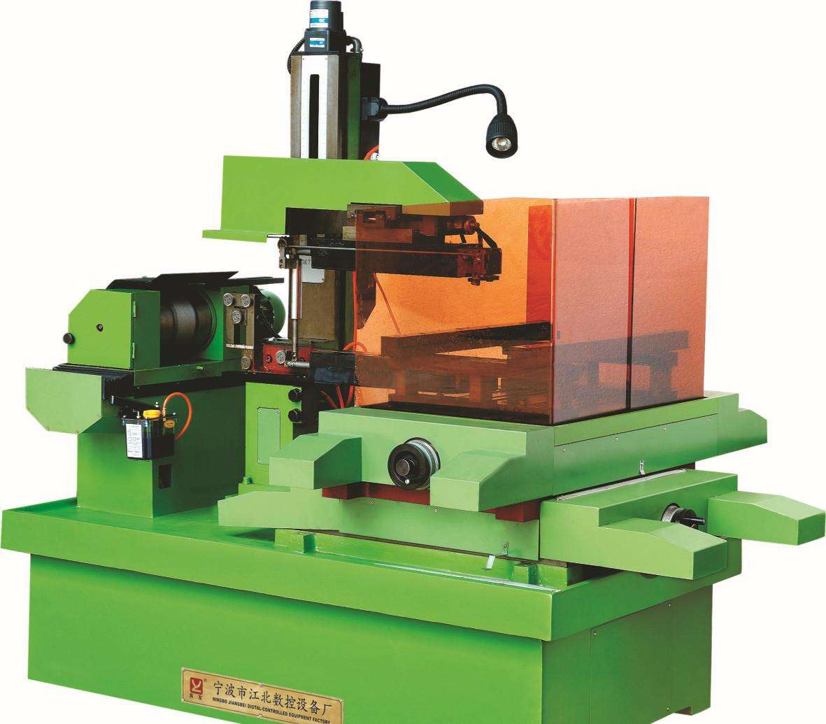 快走絲線(xiàn)切割機(jī)器